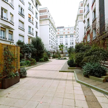 - Tour Eiffel - Trocadero Apartment Paris