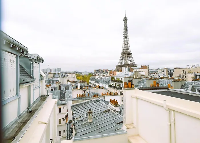 - Tour Eiffel - Trocadero *