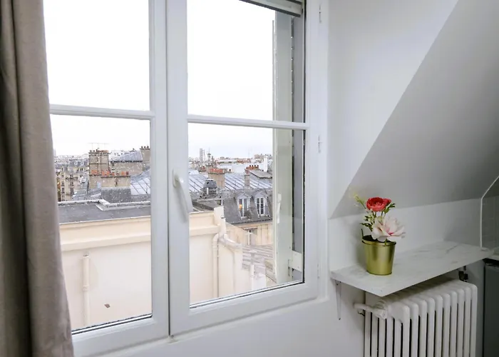 - Tour Eiffel - Trocadero * פריז